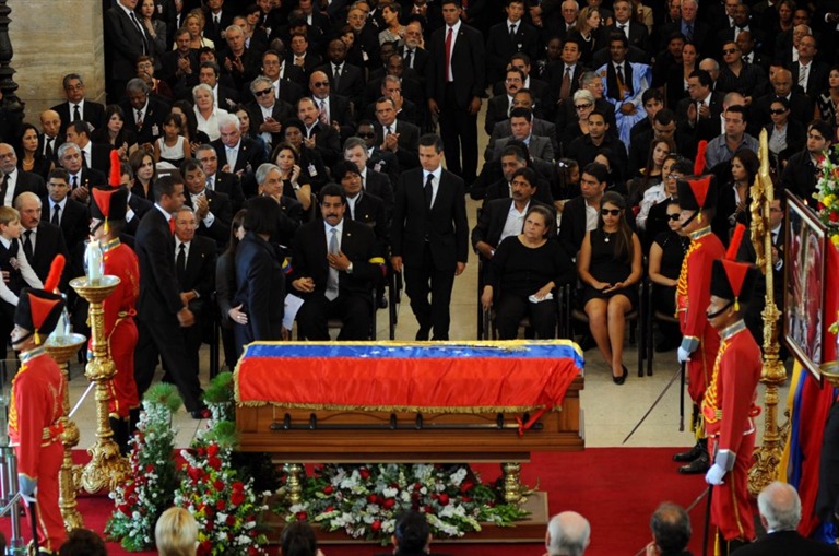 EPN en funeral de Chávez