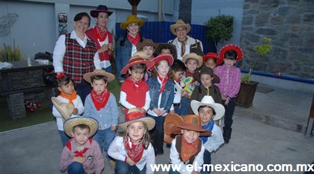 Festival Día De La Primavera Colegio Miguel De Cervantes (Kinder)