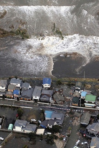 Tsunami y terremoto en Japón