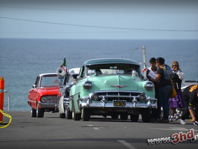 Exhibición de autos en Playas de Tijuana