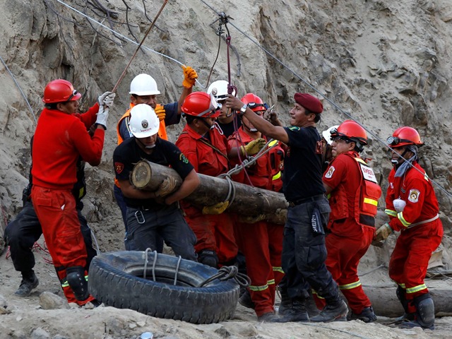 Quedan atrapados mineros en Perú