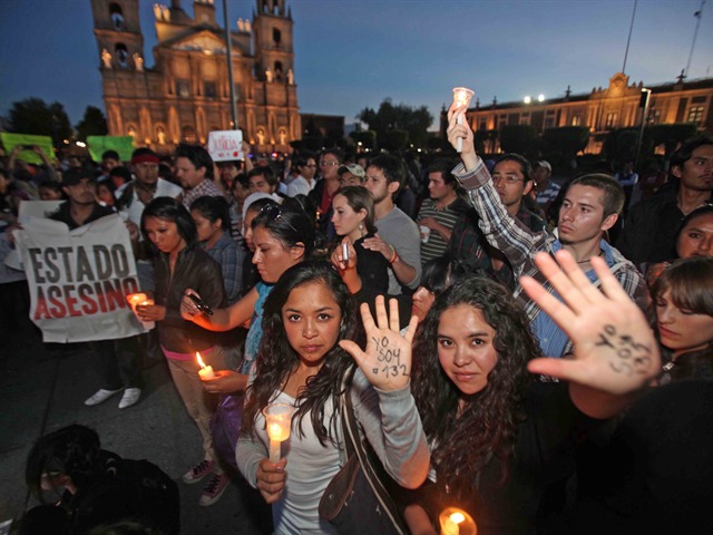 Cerca de 500 jóvenes se unen al movimiento #YoSoy132