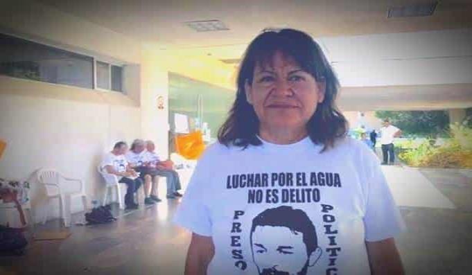 Activista y sus nietos son detenidos en garita de Mexicali