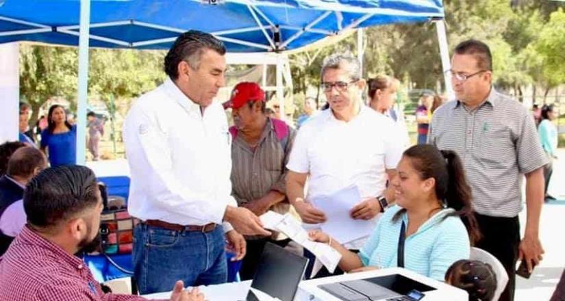 Lleva Gobierno del Estado servicios gratuitos a residentes del poblado Maneadero