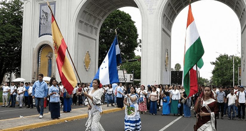 Se reúnen más de 160 mil jóvenes en Guadalajara, en histórica caminata