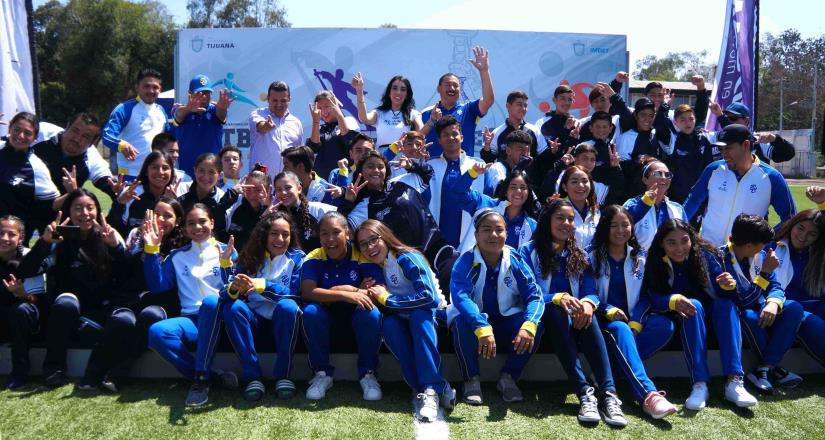 Abanderan delegación tijuanense rumbo a Juegos Nacionales Populares