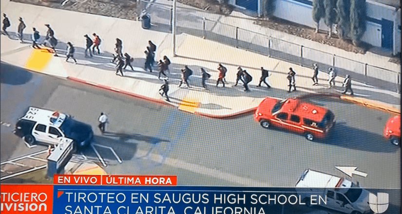 Reportan tiroteo en escuela de California