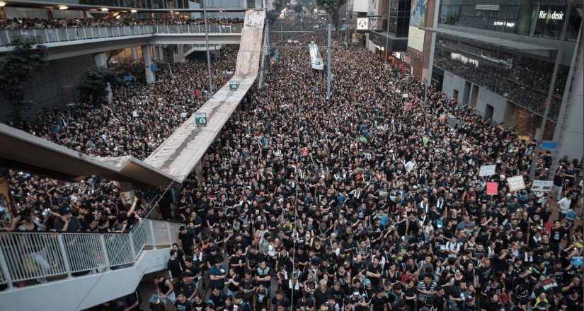 Hong Kong promete medidas decisivas contra las protestas