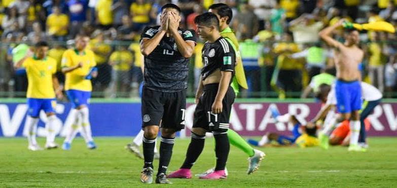 Brasil vence 2-1 a México y es campeón