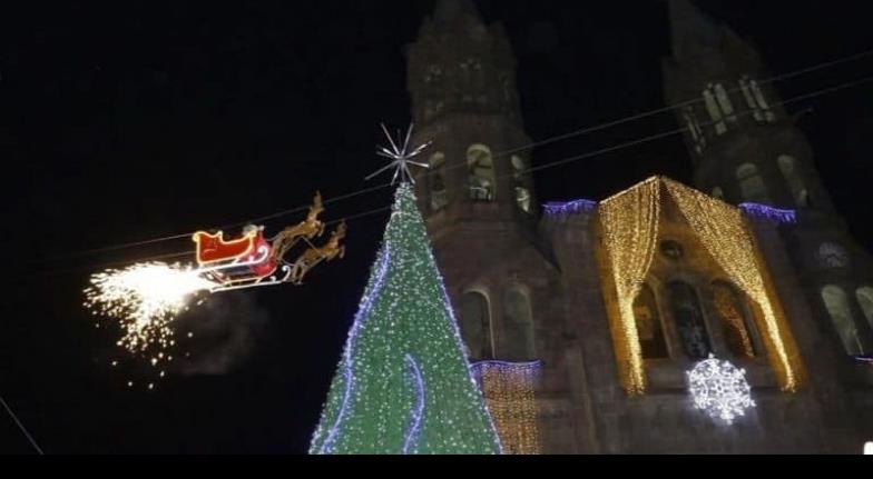 Trineo de Santa Claus se estrella durante evento en Tlaxcala