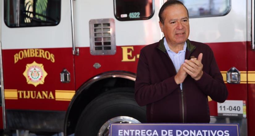 Cuerpo de Bomberos Tijuana recibe donativo