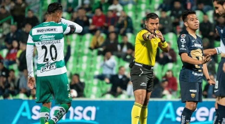 Castigan al árbitro que estuvo en el Santos vs Pumas de la Copa MX
