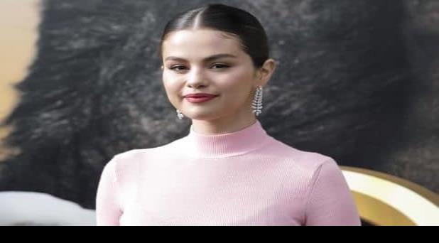 Selena Gomez lanza marca de maquillaje