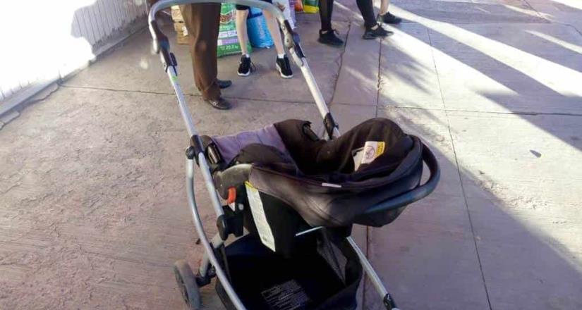 Motociclista arrolla carriola con bebé de 3 meses en Aguascalientes