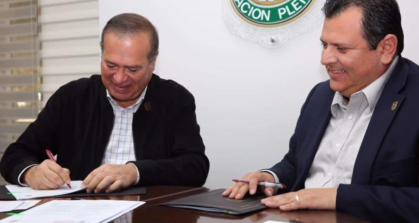 Firma Ayuntamiento convenio de colaboración con UABC