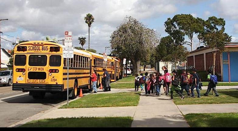 Trump declara emergencia; cancelan clases en todas las escuelas de San Diego