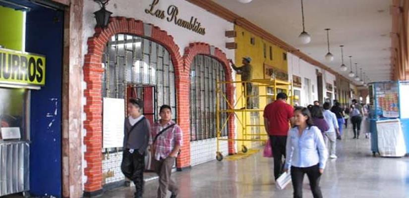 Negocios aún abren en Toluca, pese a restricciones