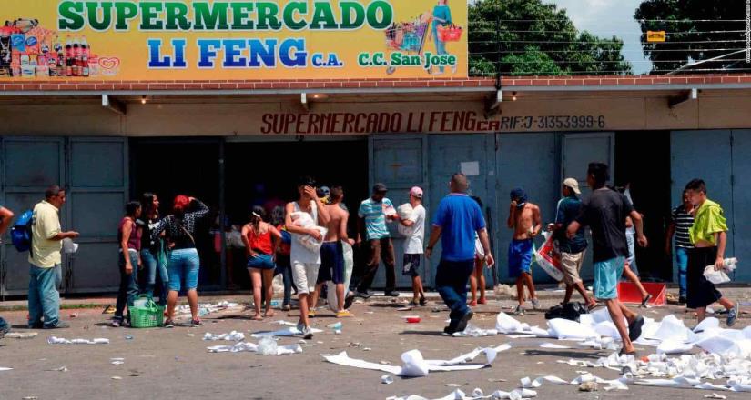 Comienzan los saqueos a supermercados en Venezuela