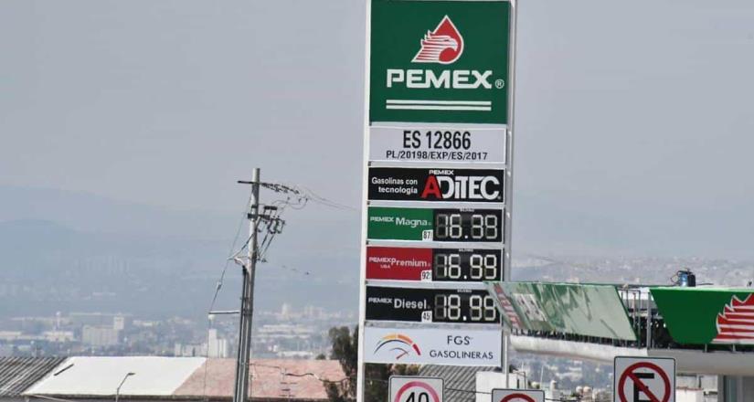 Petróleo mexicano se desploma a 10.37 dólares