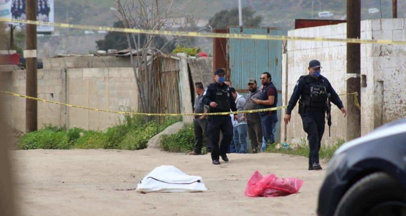 Asesinan a hombre con disparo en la cabeza en la colonia Alamar