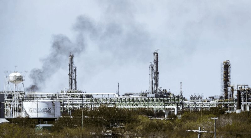 Petróleo mexicano sube por segundo día; sigue en su mejor nivel