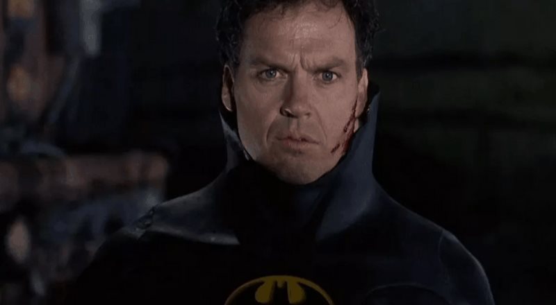 Michael Keaton en pláticas para retomar el manto del caballero de la noche