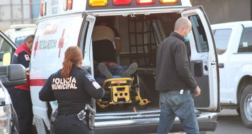 Lesionan a sujeto con arma de fuego es trasladado a hospital