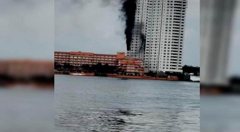 Se incendia edificio en Boca del Río, Veracruz