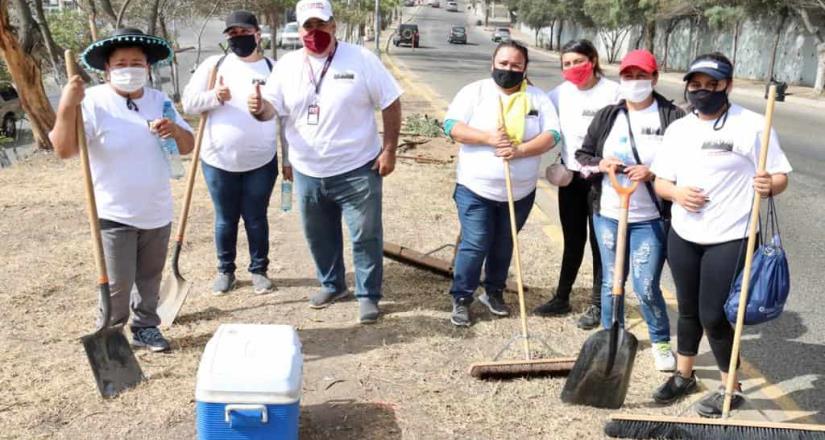 Realiza municipio jornada de limpieza en blvd Fundadores en San Antonio de los Buenos