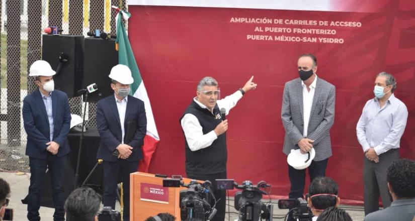 Mayor competitividad con más carriles de cruce: Jesús Alejandro Ruiz Uribe