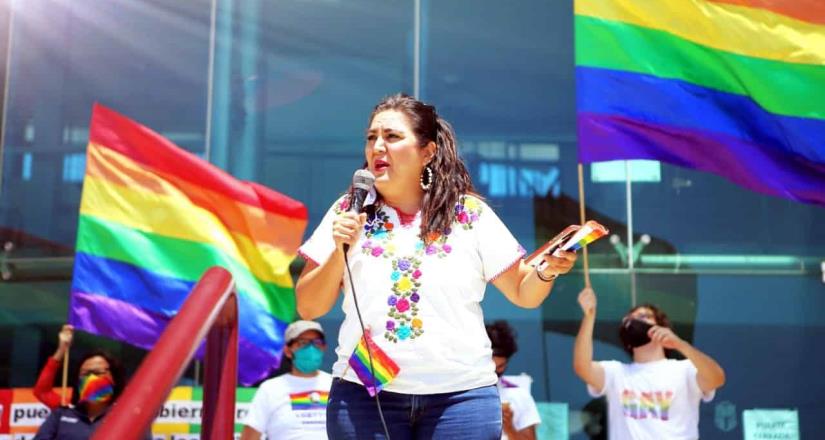 Refrenda Miriam Cano respaldo a matrimonios igualitarios