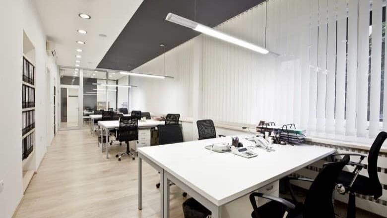 La correcta iluminación aumenta la productividad en oficinas