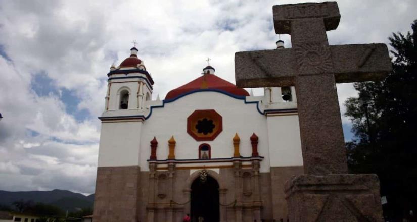 Oaxaca cierra sus iglesias y no permitirá celebraciones decembrinas por la pandemia