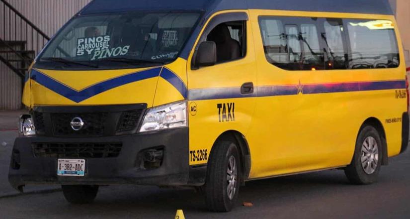 Taxi atropella a masculino en bulevar Díaz Ordaz