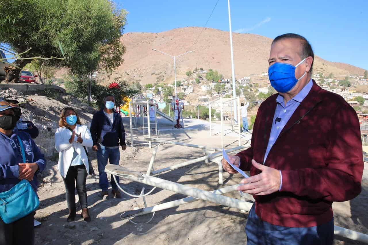 Supervisa Arturo González obras comunitarias en Delegación La Presa y Cerro Colorado