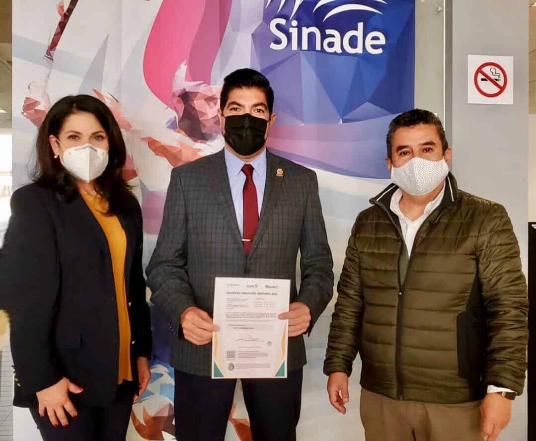 Recibe Armando Ayala Registro Único del Deporte de Ensenada ante el SINADE