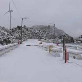 Tras nevada, se reabre la autopista a Mexicali La Rumorosa