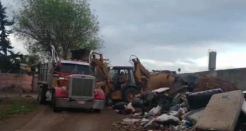 Retira Gobierno de Ensenada más de 100 toneladas de basura en tiradero clandestino