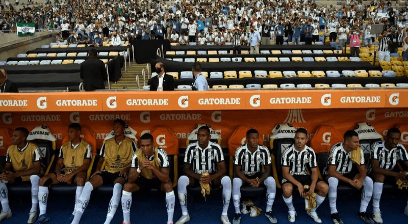 Rompen protocolos sanitarios en la final de Copa Libertadores
