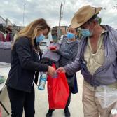 Continúa ayuntamiento de Tijuana entrega de apoyos a los afectas de la colonia 3 de Octubre