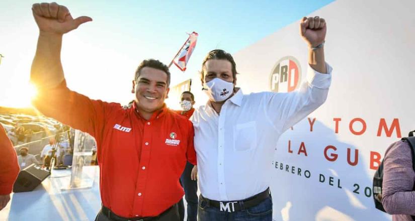Alejandro Moreno tomó protesta a Mario Zamora como candidato del PRI al gobierno de Sinaloa