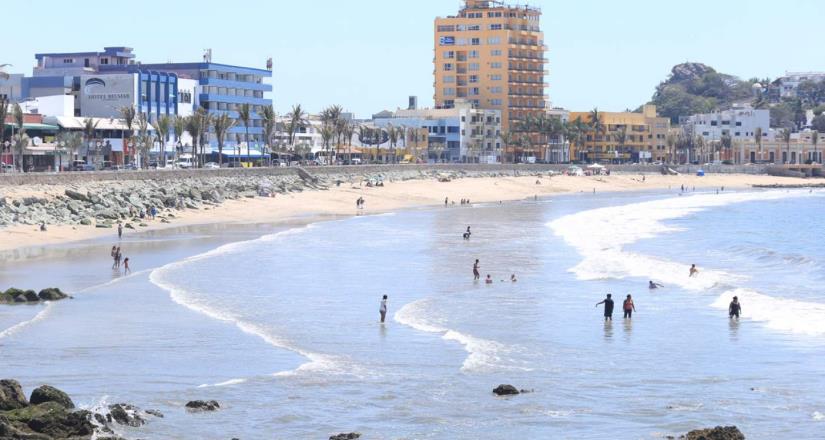 Verifican calidad de playas en Sinaloa previo a Semana Santa.