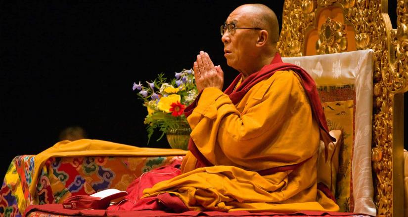 El Dalai Lama recibe la primera dosis de vacuna contra Covid-19