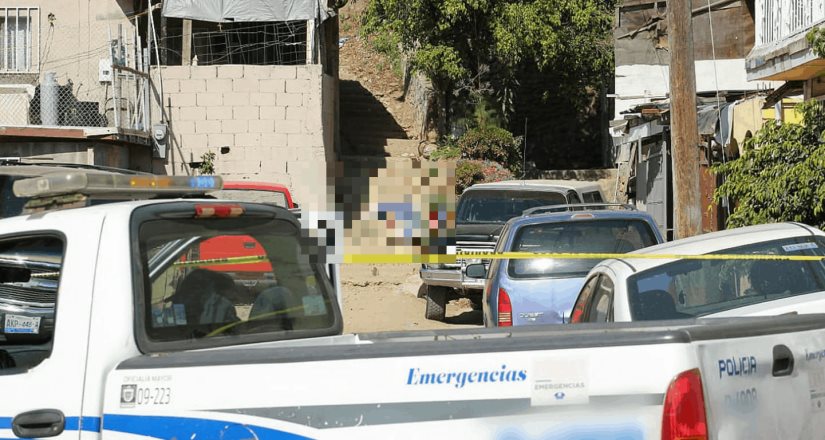 Policías encuentran a hombre sin vida por disparos en la colonia Los Laureles