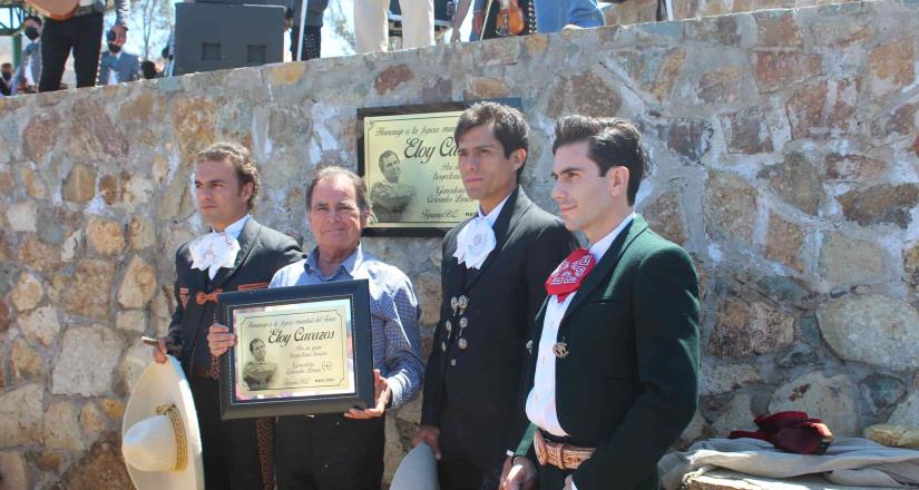 Música, alegría y toreo en el homenaje a Eloy Cavazos en Valle de las Palmas