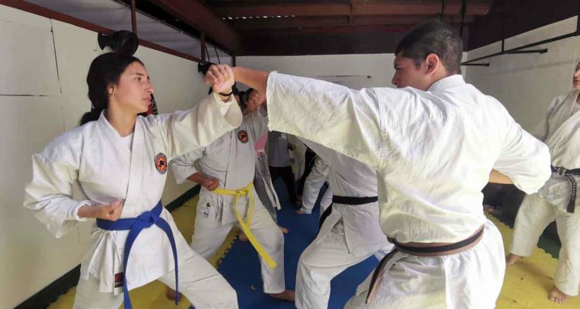 Para la activación física, Karate-D, de la mano el arte como un sano estilo de vida