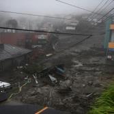 Dos muertos y una decena de desaparecidos tras un deslizamiento de tierra en Japón