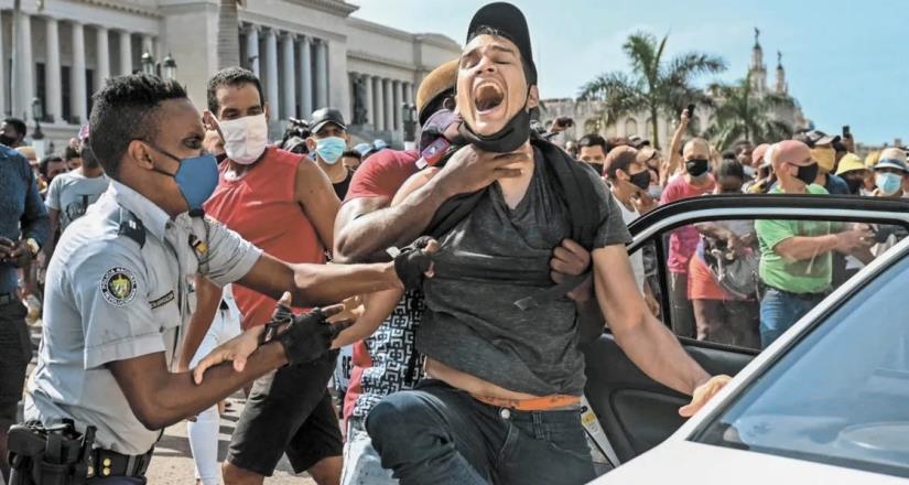 Estallan en Cuba contra régimen de Díaz-Canel