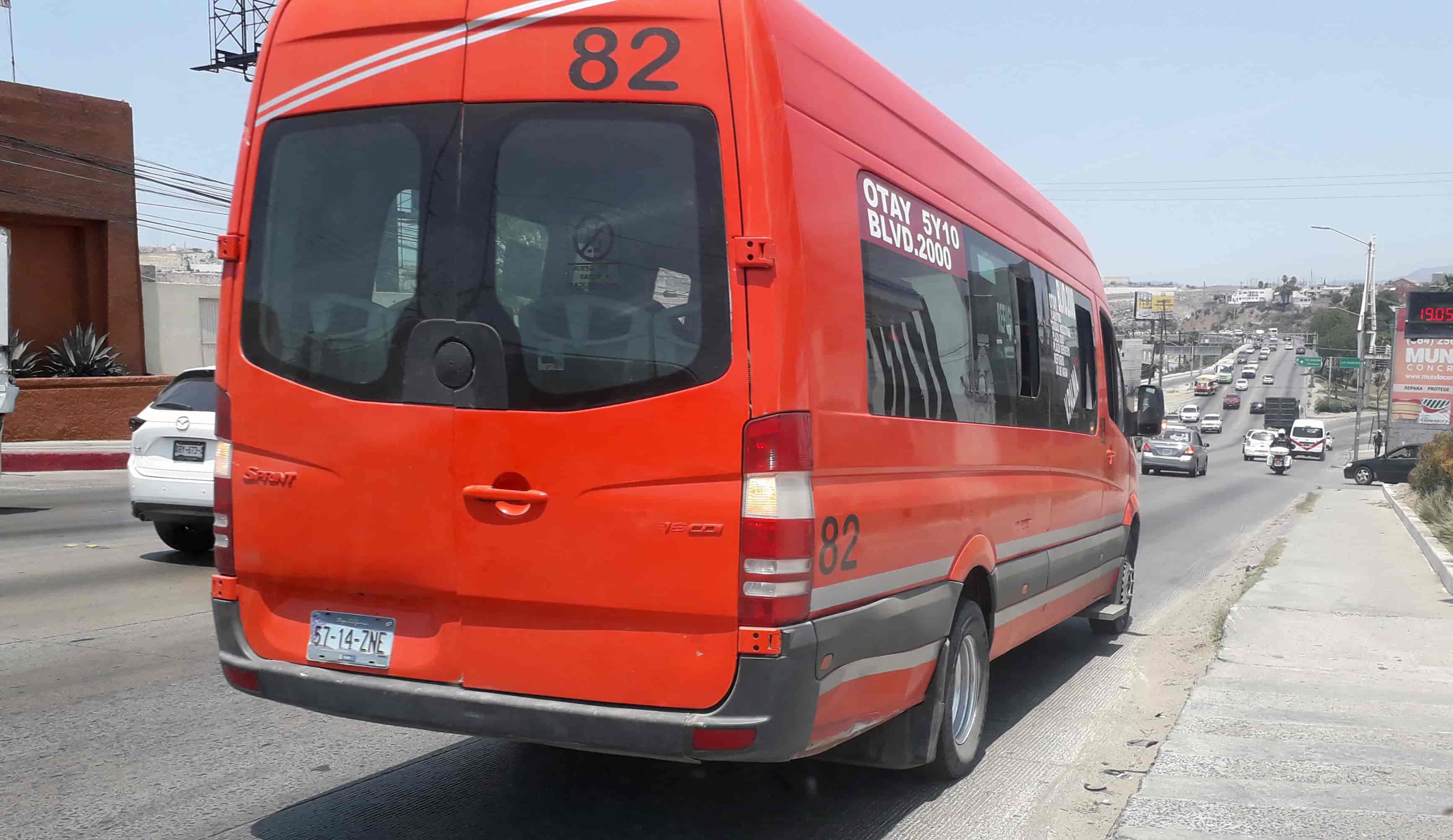 Urge redistribuir rutas de transporte público en Tijuana