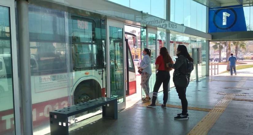 Reitera SITT uso de cubrebocas en el transporte público